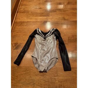 Girls Balera dance/gymnastics outfit size 7/8 long sleeve rhinestones